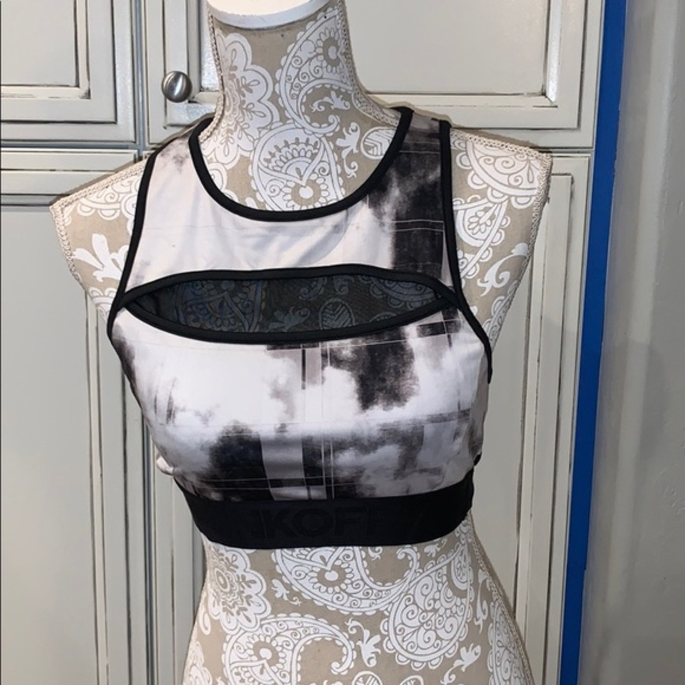 Rebecca Minkoff M white black sports bra EUC